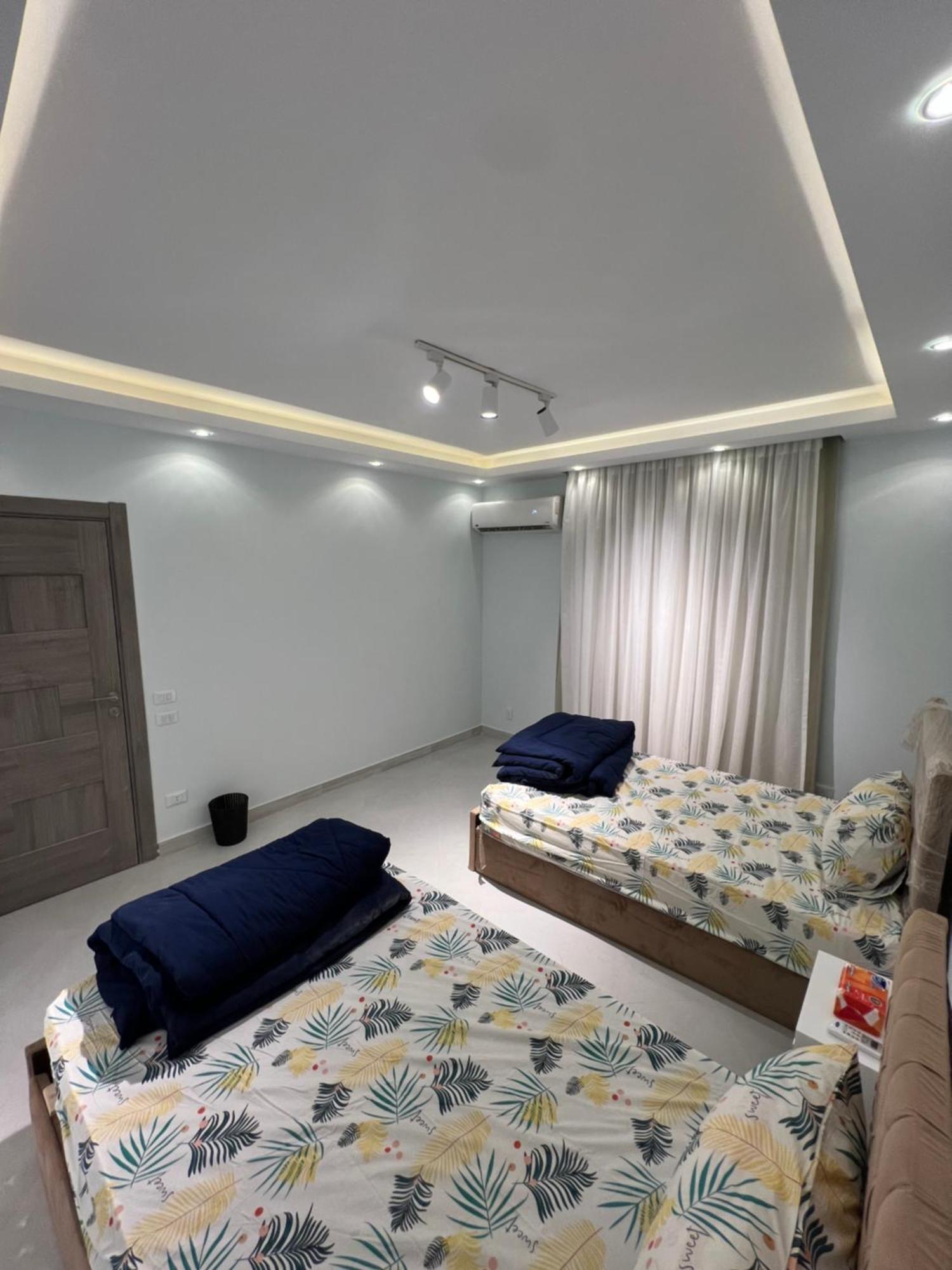 Apartment Brand New With A Fancy Terrace - New *